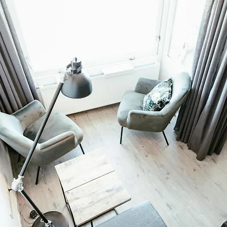 Zonnehoek 75 * Egmond aan Zee