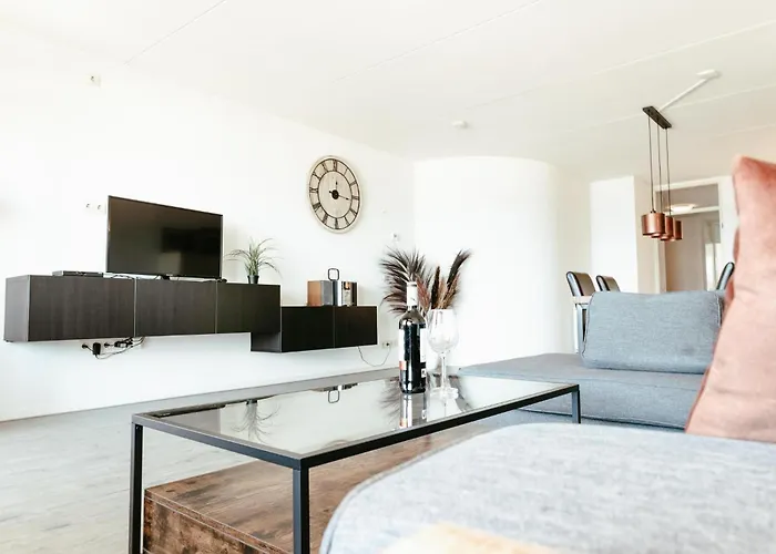 Zonnehoek 75 에크몬드안지